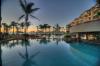 Villa La Estancia Swim-up Bar