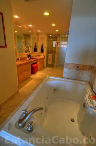 Villa 3607 Master Bathroom