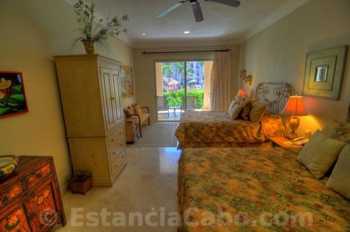 2nd Bedroom With 2 Queen Beds