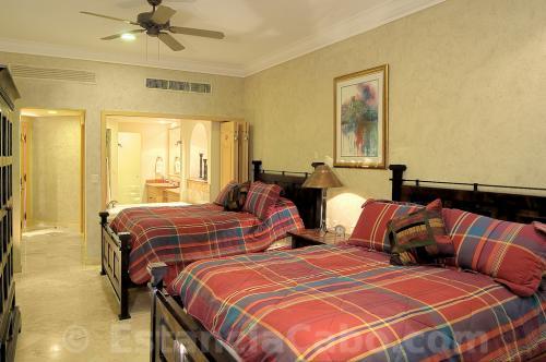 Guest Bedroom With 2 Queen Beds