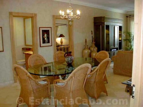 dining area in unit 1303.